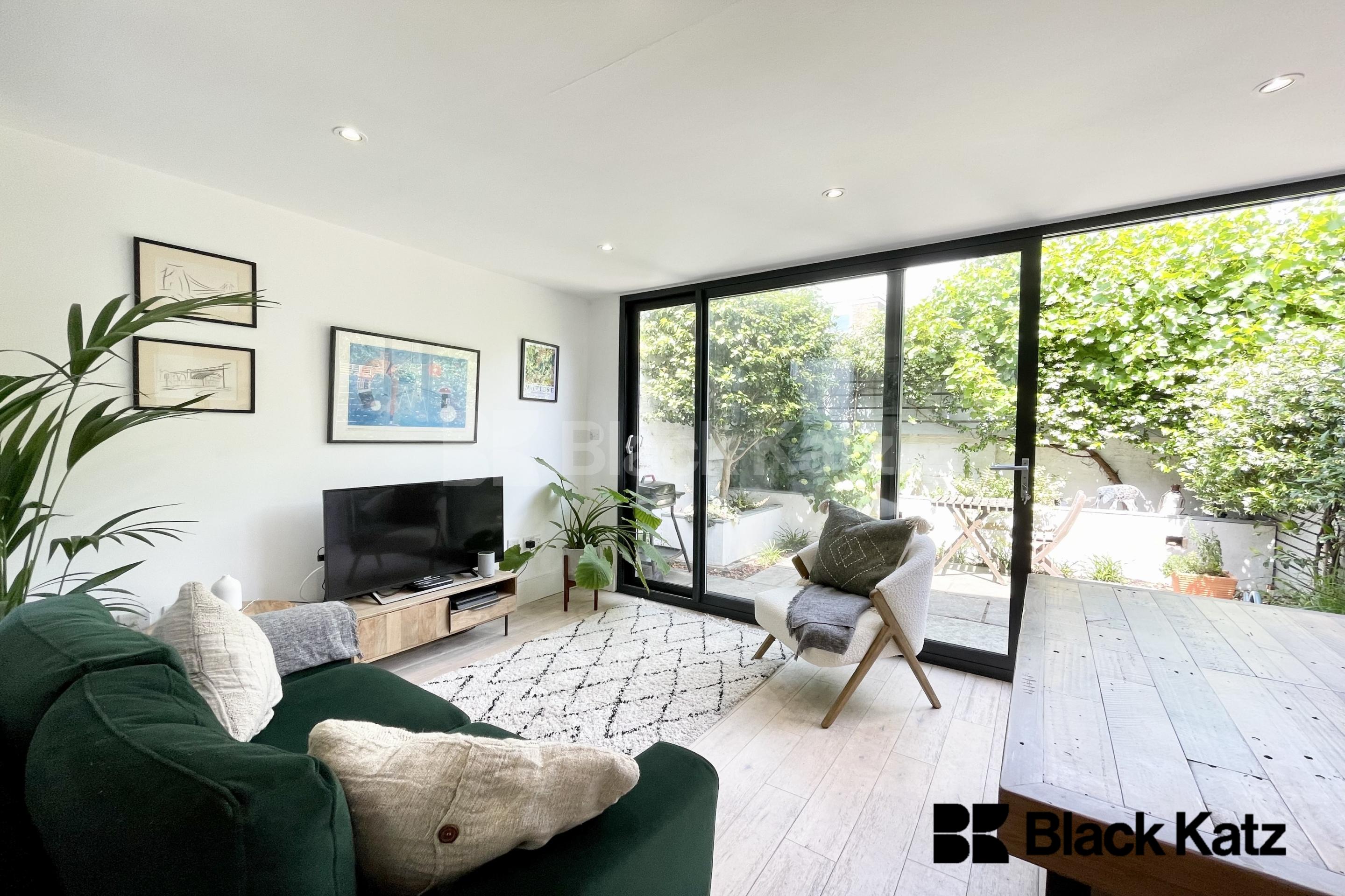 Beautiful garden flat marrying period charm with contemporary living Gowrie Road , Clapham Junction  SW11